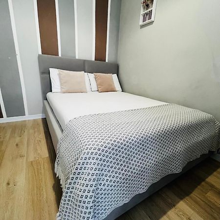Iren Smart Apartment Lviv Bagian luar foto
