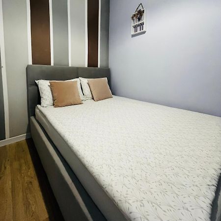 Iren Smart Apartment Lviv Bagian luar foto